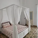 Dimora Salentina A Due Passi Da Pescoluse, Hébergement de vacances *