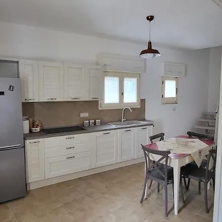 Dimora Salentina A Due Passi Da Pescoluse, Vakantiehuis Salve