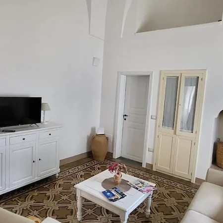 Dimora Salentina A Due Passi Da Pescoluse, Vakantiehuis *